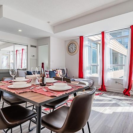 Leckie Luxurious Suitesトロント エクステリア 写真